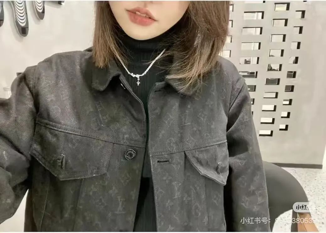 Louis Vuitton/